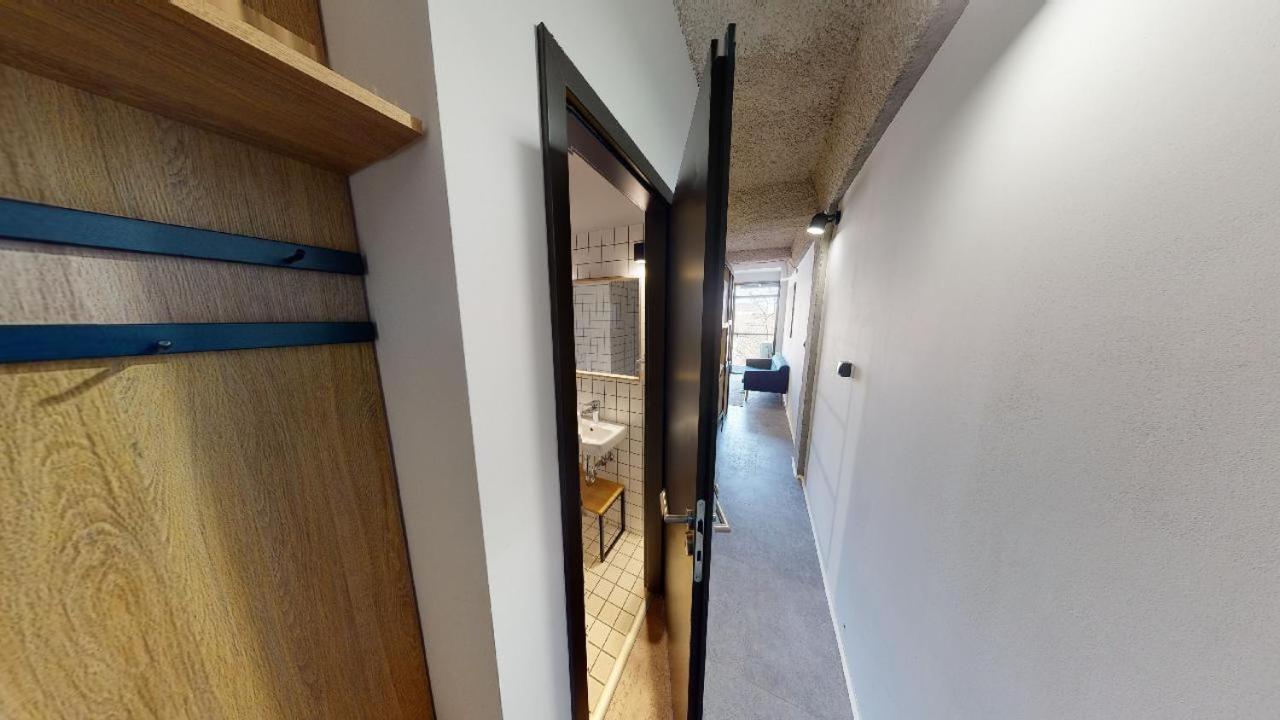 In Budapest Apartments Hotel Стая снимка